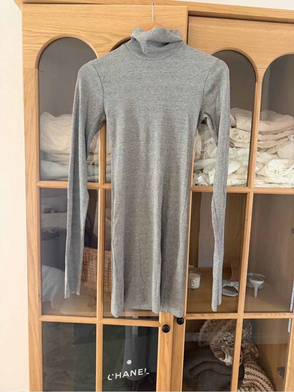 Eterne Gray Turtleneck Long-Sleeve Knit Mini Dress